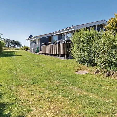 Three-Bedroom Holiday Home In Kalundborg 펜션
