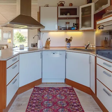 Three-Bedroom Holiday Home In Kalundborg 펜션 *